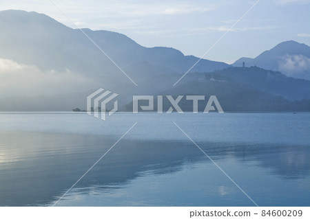 The scenery of Sun Moon Lake in the morning is a famous attraction in Nantou, Taiwan. The scenery of Sun Moon Lake in the morning is a famous attraction in Nantou, Taiwan. 84600209
