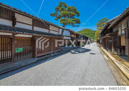 The streets of Omihachiman 84601030