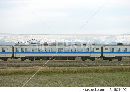 北陸本線 三河加賀笠間 JR 西 475 系列 A21 編隊(金澤)② 茂葉 474-48 海邊 北陸本線 三河加賀笠間 JR 西 475 系列 A21 編隊(金澤)② 茂葉 474-48 海邊 84601492