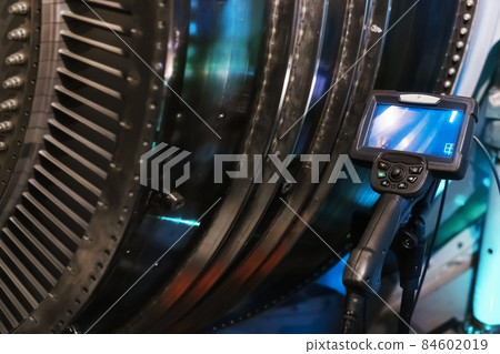 Industrial video endoscope for monitoring the internal state of gas turbine plants. 84602019
