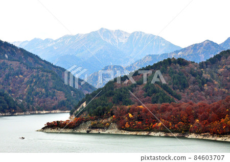 立山黑部阿爾卑斯山脈路線金州黑部水壩 立山黑部阿爾卑斯山脈路線金州黑部水壩 84603707