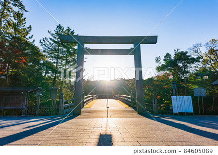 Asahi rising from Ise Jingu Naiku Ujibashi Torii 84605089