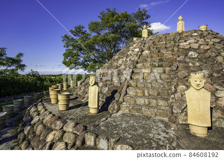 Hokikodainooka Park Scallop-style tumulus, Yonago City, Tottori Prefecture Hokikodainooka Park Scallop-style tumulus, Yonago City, Tottori Prefecture 84608192