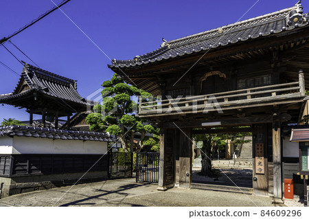 Yonago Shitamachi Shinkoji Sanmon, Yonago City, Tottori Prefecture Yonago Shitamachi Shinkoji Sanmon, Yonago City, Tottori Prefecture 84609296