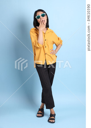 Cute Chic Girl 84610390