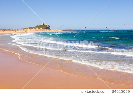 紐卡斯爾,澳大利亞新南威爾士州,歷史悠久的港口城市,擁有僅次於悉尼的第二大海灘 紐卡斯爾,澳大利亞新南威爾士州,歷史悠久的港口城市,擁有僅次於悉尼的第二大海灘 84615009