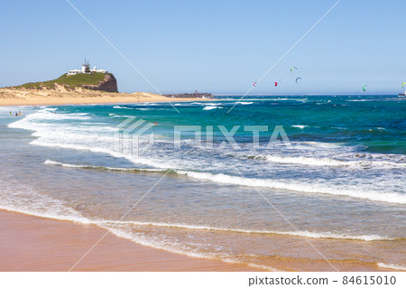 Newcastle, Australia's NSW, the historic port city with the second largest beach after Sydney 84615010