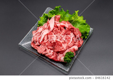 Cut-off meat of Japanese black beef 84616142