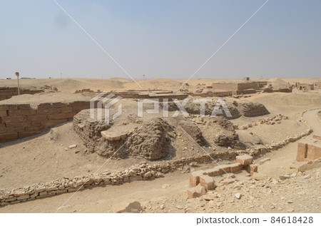 Pyramid of Jessel 84618428