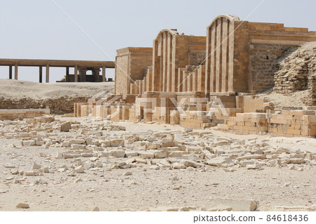 Pyramid of Jessel 84618436