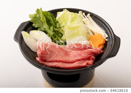 Beef sukiyaki pot (for one person) 84618618
