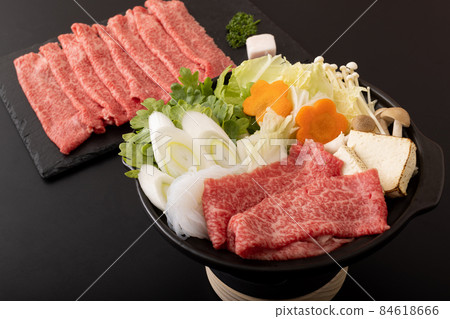 Beef shoulder loin sukiyaki meat Beef shoulder loin sukiyaki meat 84618666