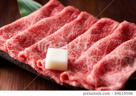 Domestic Wagyu beef shoulder loin sliced Domestic Wagyu beef shoulder loin sliced 84619506
