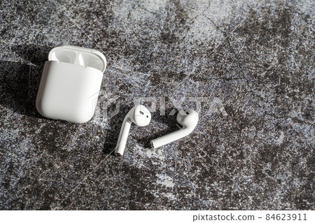 White wireless earphone 84623911