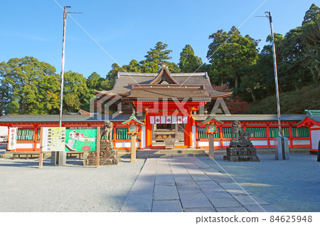Sightseeing spots in Kurume City, Fukuoka Prefecture Kora Taisha Red-painted shrine and hall of worship 84625948