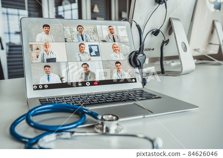 Telemedicine service online video call for doctor to actively chat with patient Telemedicine service online video call for doctor to actively chat with patient 84626046