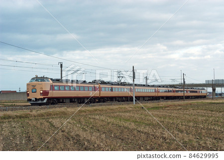 北陸本線野野市松 JR 西 485 系列 Y32 編隊（金澤）嘉悅 84629995