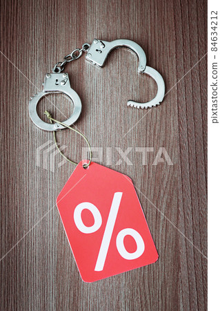Percent label on handcuffs 84634212