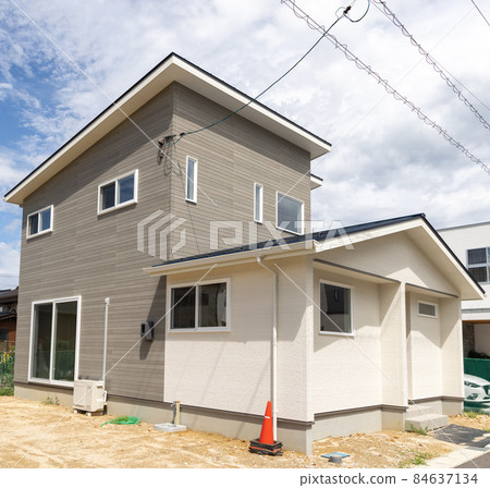 Housing image Newly built house 84637134