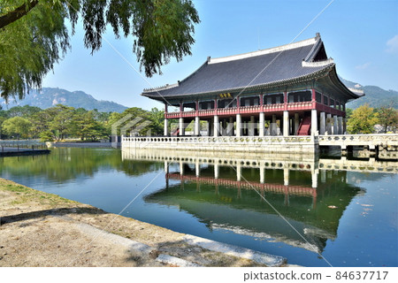 A view of the palace. A view of the palace. 84637717