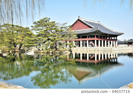 皇宮一景。 84637719