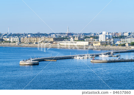 [Kanagawa Prefecture] Katasekaigan seen from Enoshima 84637860