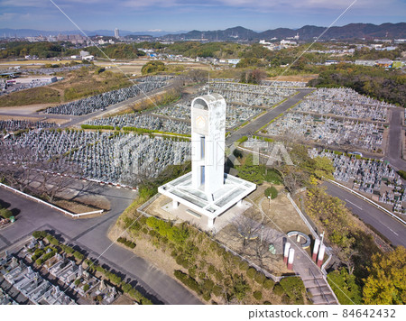 Shiomizaka Heiwa Park, Kasugai City, Aichi Prefecture (aerial view by drone) Shiomizaka Heiwa Park, Kasugai City, Aichi Prefecture (aerial view by drone) 84642432