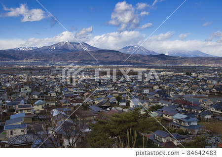 從加流公園眺望須坂市、東嶽山、飯綱山、黑姬山、妙高山的壯麗景色 84642483