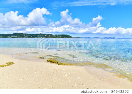 View toward Cape Chinen from Komaka Island (Nanjo City, Okinawa Prefecture) [2020.9] 84643292
