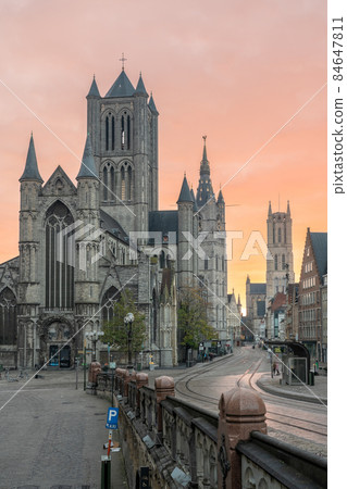 Graslei with the towers of Ghent 84647811