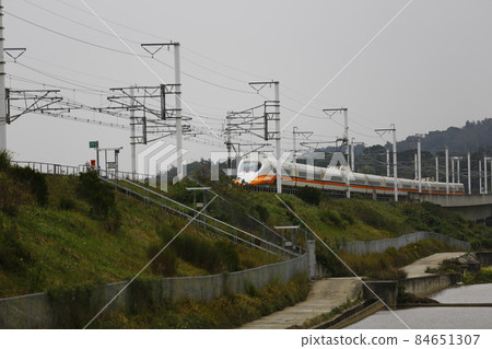 高鐵 84651307