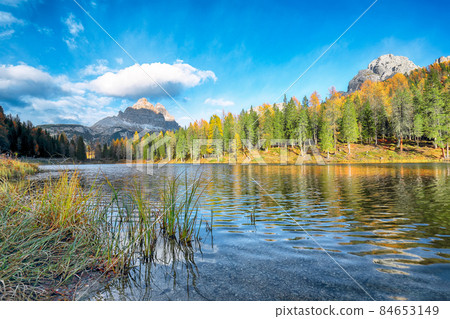 Outstanding view of popular travel destination mountain lake Antorno in autumn. 84653149