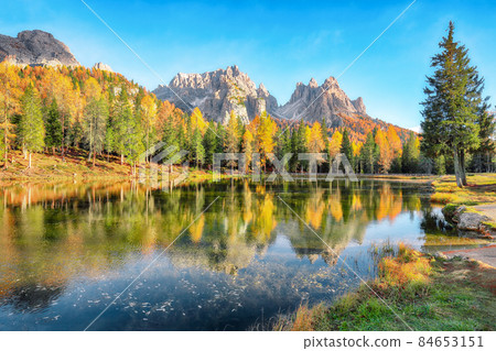 Outstanding view of popular travel destination mountain lake Antorno in autumn. 84653151