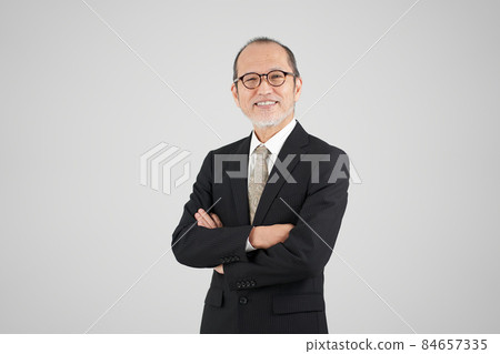 亞洲年長商人 84657335