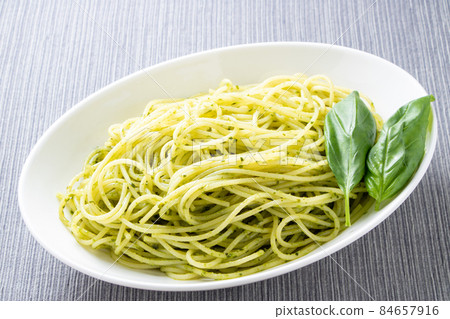 羅勒麵食。 84657916