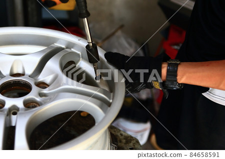 Tire change aluminum wheels car maintenance street circuit summer tire tire changer Tire change aluminum wheels car maintenance street circuit summer tire tire changer 84658591