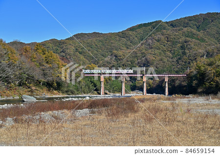 鐵道私鐵 :: 秩父鐵道大矢花鐵道橋（荒川橋） 84659154