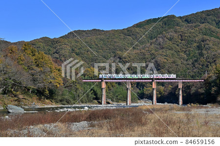 鐵道私鐵 :: 秩父鐵道大矢花鐵道橋（荒川橋） 84659156