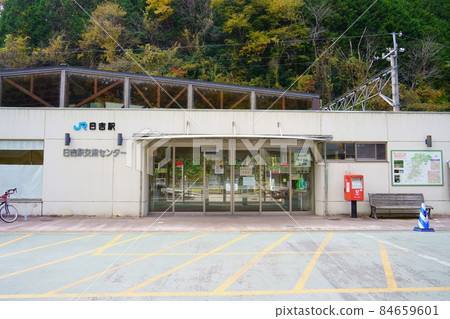 Hiyoshi Station / JR West San-in Line (Hiyoshi Town, Nantan City, Kyoto Prefecture) 84659601