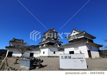 Ozu Castle high column turret, castle tower, kitchen turret (with signboard) 84659988
