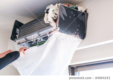 Air conditioner cleaning cleaning service [image of general cleaning] 84664281