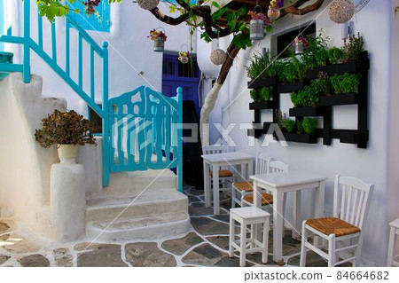 Mikonos's cute fashionable cafe Mikonos's cute fashionable cafe 84664682