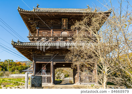 [No. 8 Fudasho] Kumagai Temple Niomon [Shikoku 88 places] 84668979