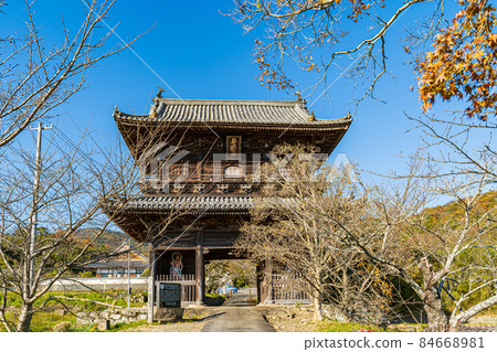 [No. 8 Fudasho] Kumagai Temple Niomon [Shikoku 88 places] 84668981