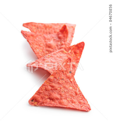 Salted tortilla chips triangle with red beet flavor 84670856