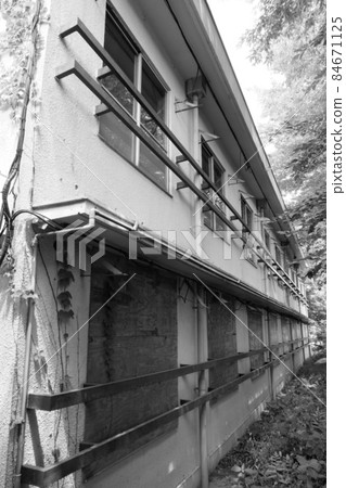 被遺棄的建築 被遺棄的建築 84671125