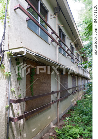 被遺棄的建築 被遺棄的建築 84671126