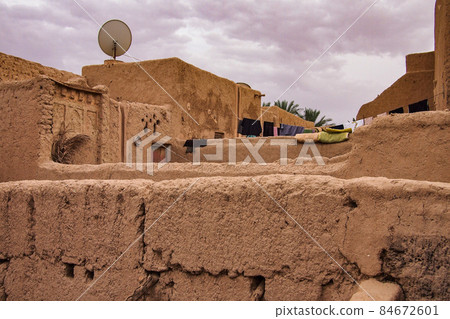 Ksar Maadid in the moroccan mountains near Erfoud in Morocco, Africa Ksar Maadid in the moroccan mountains near Erfoud in Morocco, Africa 84672601