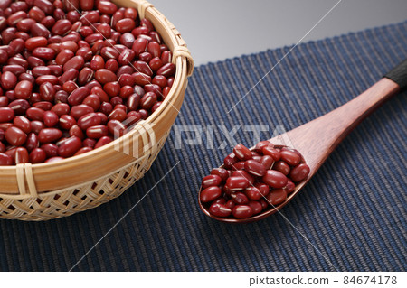 Red beans Red beans 84674178