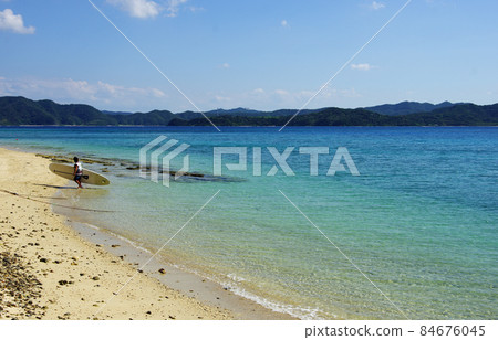 The beautiful coast of Ashitoku in Tatsugo Town, Amami The beautiful coast of Ashitoku in Tatsugo Town, Amami 84676045